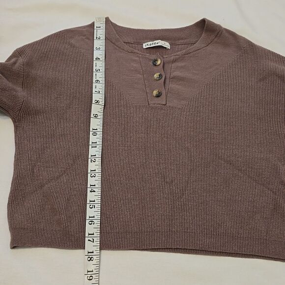 Aster cropped sweater size small - Picture 5 of 7